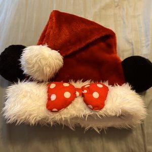 Disney’s Minnie Mouse Santa Hat